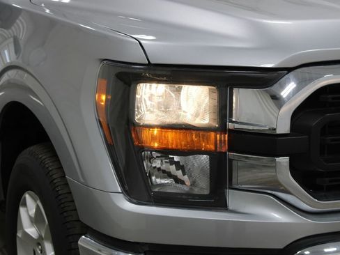 Used 2023 Ford F150 XLT AWD/4WD image 12