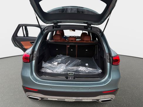 New 2026 Mercedes-Benz GLC 300 image 11