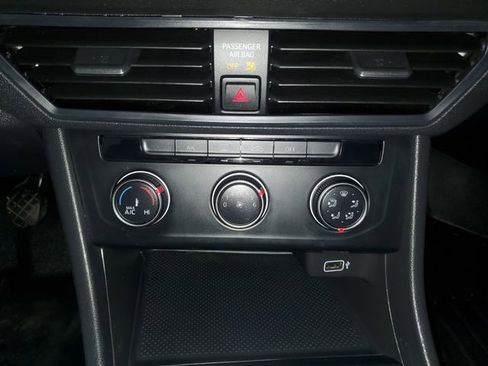 Used 2019 Volkswagen Jetta S w/ Driver Assistance Package image 20