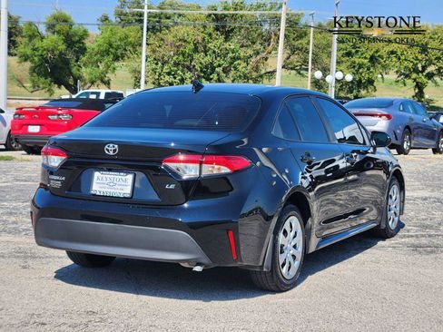Used 2025 Toyota Corolla LE image 5
