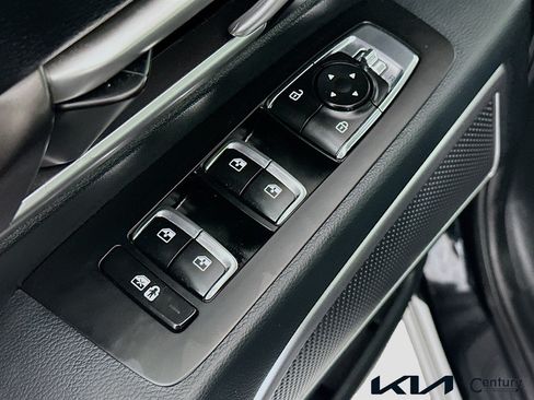 Certified 2025 Kia Telluride S AWD/4WD image 18