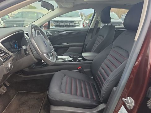 Used 2015 Ford Fusion SE w/ Equipment Group 201A image 22