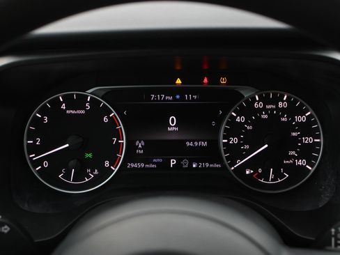 Used 2024 Nissan Rogue S image 12