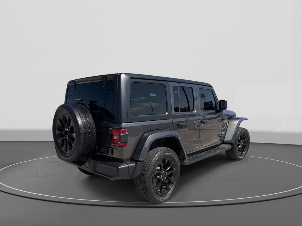 Used 2023 Jeep Wrangler Unlimited Sahara AWD/4WD image 6
