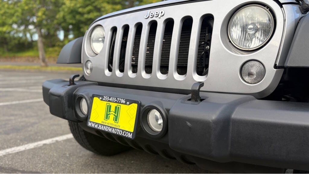 Used 2014 Jeep Wrangler Unlimited Sport w/ Quick Order Package 24S AWD/4WD image 18