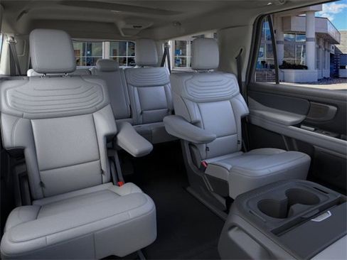 New 2025 Ford Expedition Max Platinum w/ Platinum Ultimate Package image 11
