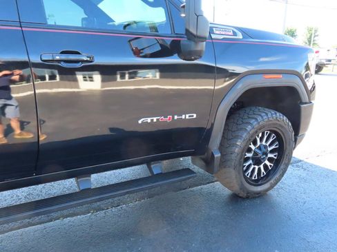 Used 2020 GMC Sierra 2500 AT4 w/ AT4 Premium Package AWD/4WD image 26