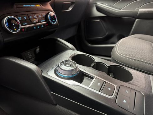 Certified 2025 Ford Escape Active w/ Cold Weather Package image 19