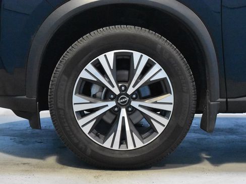 Certified 2023 Nissan Rogue SV w/ SV Premium Package AWD/4WD image 22