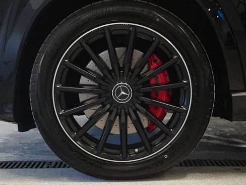 Certified 2023 Mercedes-Benz GLS 63 AMG 4MATIC image 9