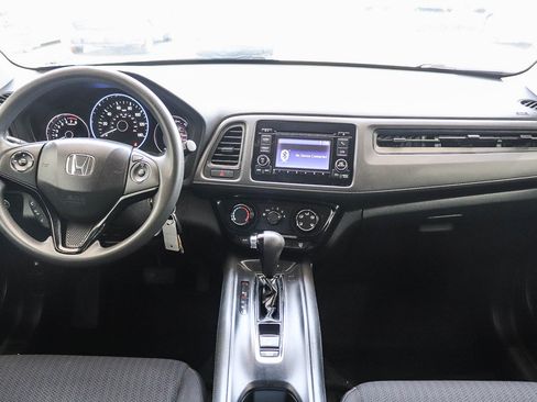 Used 2017 Honda HR-V LX image 14