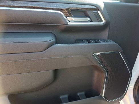 New 2026 GMC Sierra 2500 SLE w/ SLE Value Package; image 12