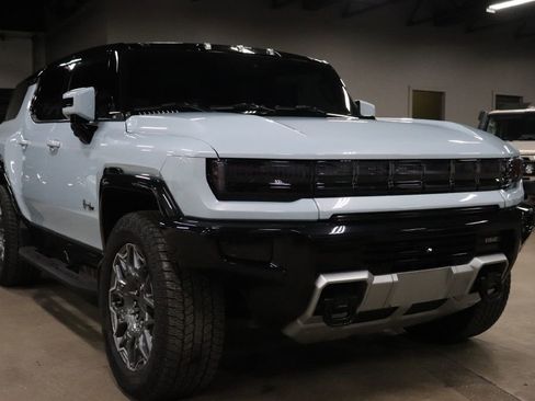 Used 2025 GMC Hummer EV 3X w/ LPO, Cargo Utility Package image 13