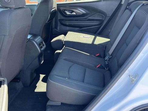 Used 2024 GMC Terrain SLE FWD image 15