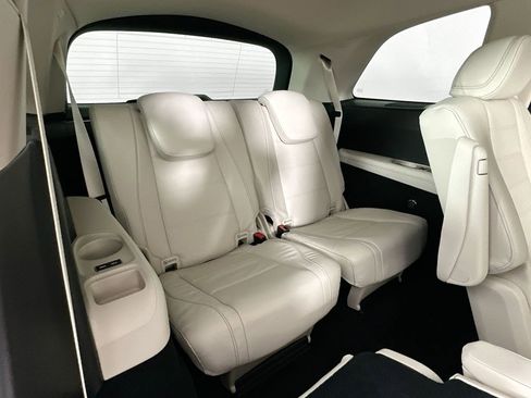 New 2026 Mercedes-Benz GLS 450 4MATIC image 29