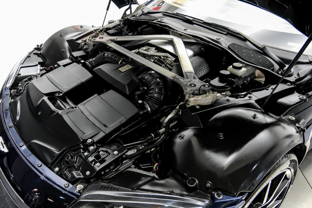 Used 2020 Aston Martin V8 Vantage Coupe RWD image 55