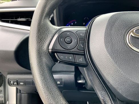 Used 2021 Toyota Corolla LE FWD image 23