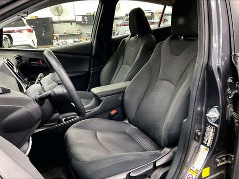 Used 2017 Toyota Prius Two w/ Prius Two Safety Plus Package image 7