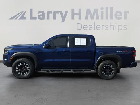 Used 2022 Nissan Frontier PRO-4X image 2