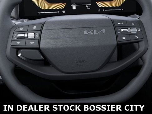 New 2025 Kia K4 LX image 22