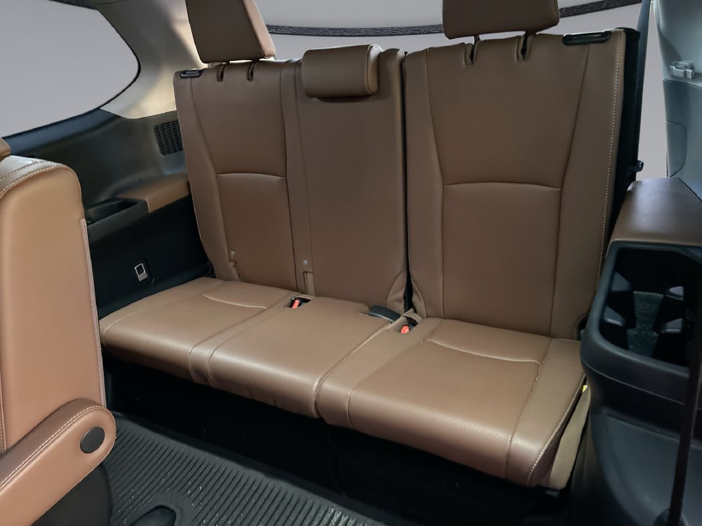 Used 2024 Toyota Grand Highlander AWD image 33