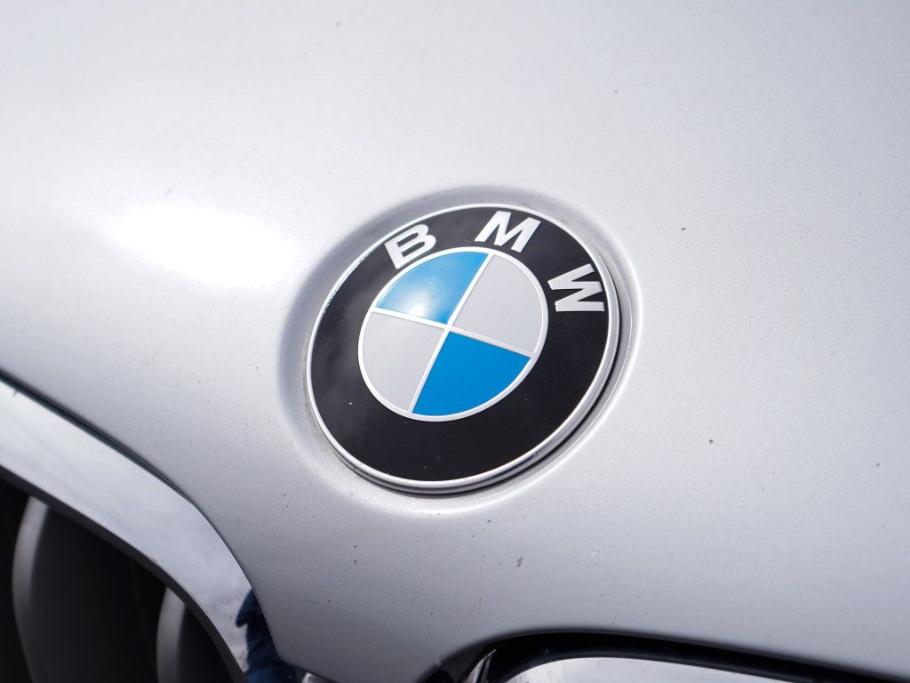 Used 2017 BMW X5 xDrive40e AWD/4WD image 3