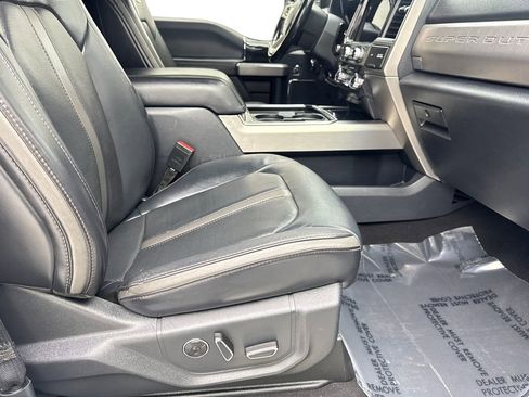 Used 2022 Ford F250 Platinum w/ Snow Plow Prep Package image 45