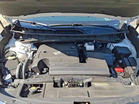 Certified 2024 Nissan Murano Platinum w/ Cargo Package image 33