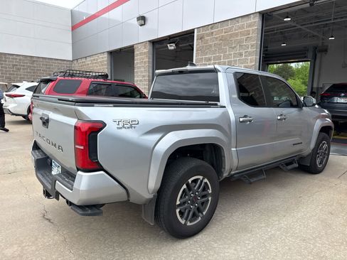 Used 2024 Toyota Tacoma TRD Sport RWD image 3