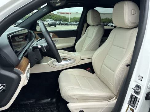 Used 2025 Mercedes-Benz GLE 350 4MATIC image 17