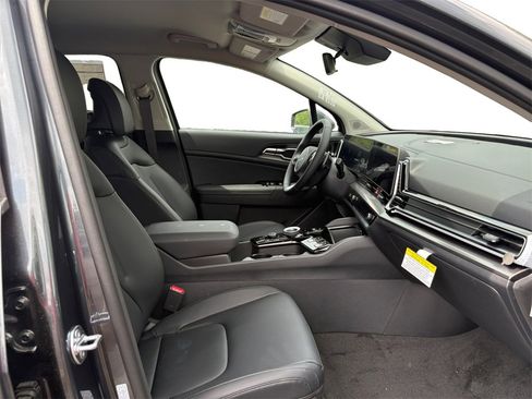 New 2025 Kia Sportage EX image 15