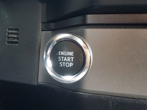 Used 2021 Toyota Tacoma TRD Off-Road image 28