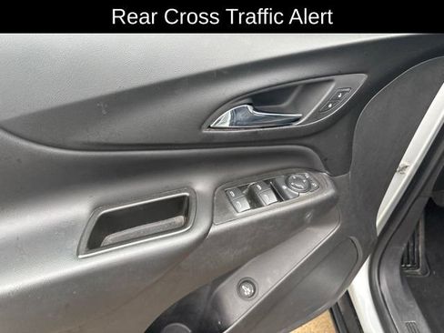 Used 2020 Chevrolet Equinox LT FWD image 14
