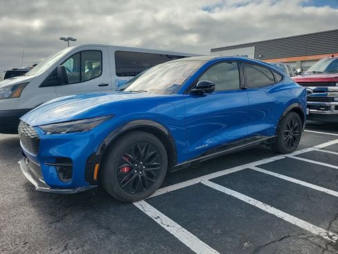 Used 2025 Ford Mustang Mach-E Premium w/ Sport Appearance Package image 1