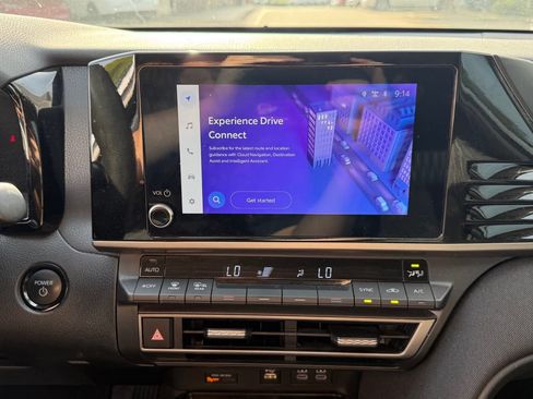 Used 2025 Toyota Camry LE w/ Convenience Package FWD image 15