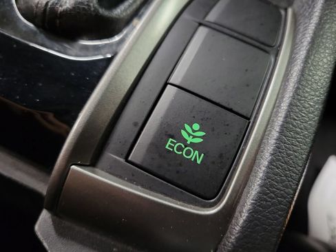 Used 2019 Honda Civic EX-L image 18