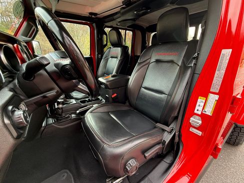 Used 2020 Jeep Gladiator Rubicon AWD/4WD image 15