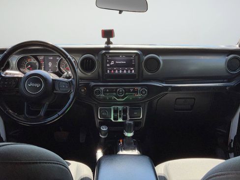 Used 2021 Jeep Wrangler Unlimited Sport AWD/4WD image 12