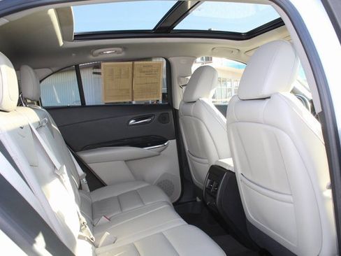 Used 2023 Cadillac XT4 Premium Luxury w/ Driver Assist Package image 17