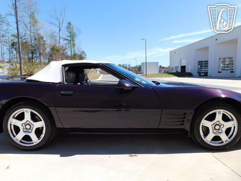 Used 1993 Chevrolet Corvette Convertible RWD image 31