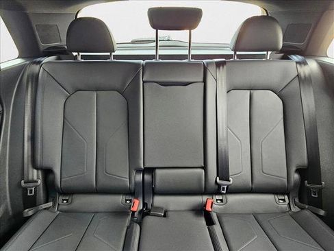 New 2025 Audi Q3 2.0T Premium image 11