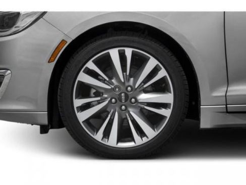 Used 2018 Lincoln MKZ Premiere image 11