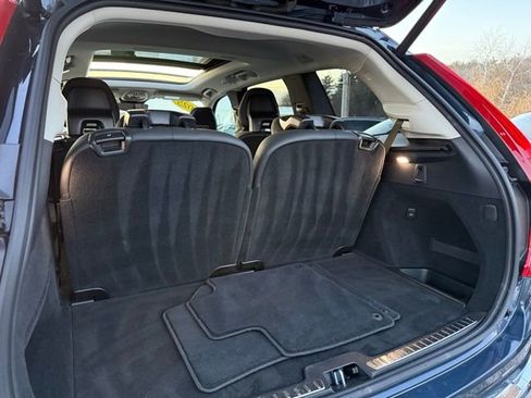 Certified 2025 Volvo XC90 B6 Core image 27