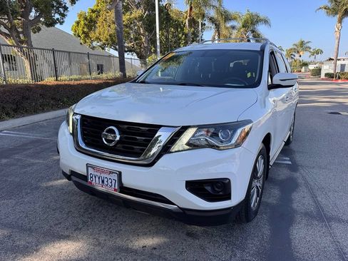 Certified 2019 Nissan Pathfinder S FWD image 4