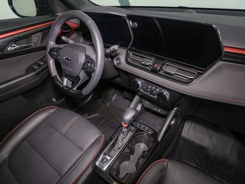 Used 2024 Chevrolet TrailBlazer RS w/ Driver Confidence Package AWD/4WD image 17