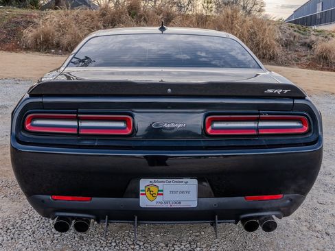 Used 2016 Dodge Challenger SRT w/ Technology Group image 4