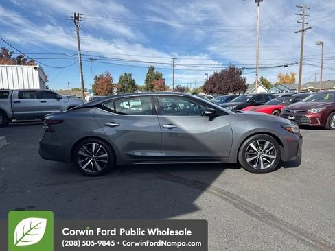 Used 2020 Nissan Maxima 3.5 SL w/ Floor Mat Group image 4