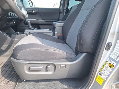 Used 2023 Toyota Tacoma TRD Sport w/ Technology Package AWD/4WD image 33