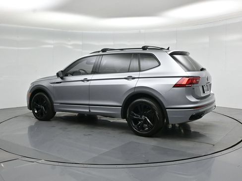Used 2023 Volkswagen Tiguan SE R-Line FWD image 7