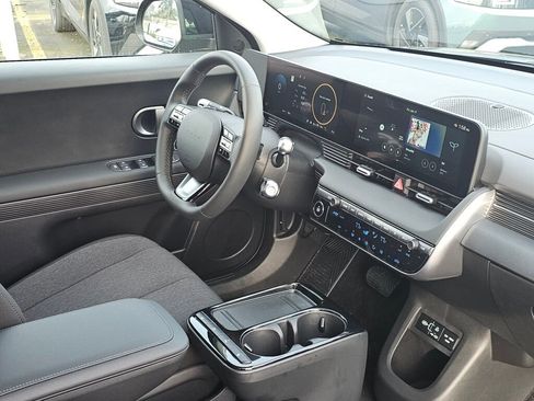 New 2026 Hyundai Ioniq 5 SE image 10